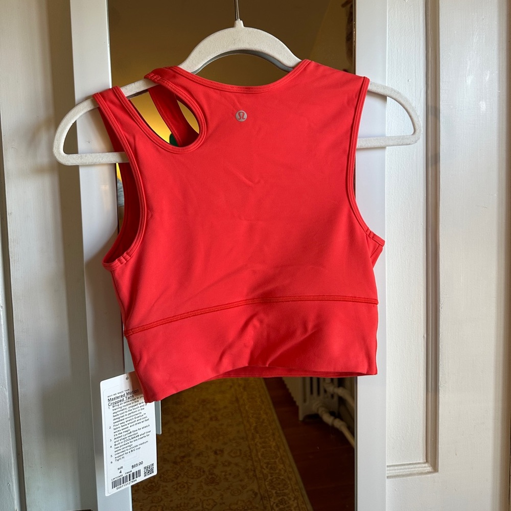 Mastered Motion Cropped Tank - Thermal Red NWT - Picture 5 of 6